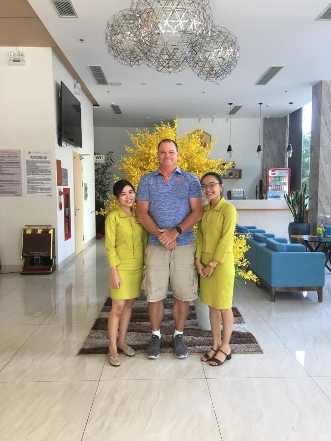 Cordial Beach Hotel Дананг Екстериор снимка