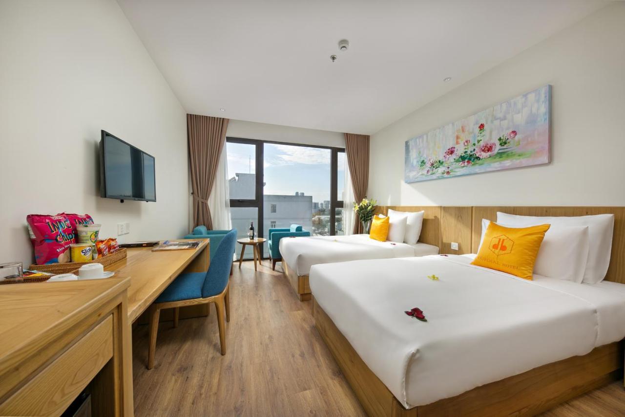 Cordial Beach Hotel Дананг Екстериор снимка