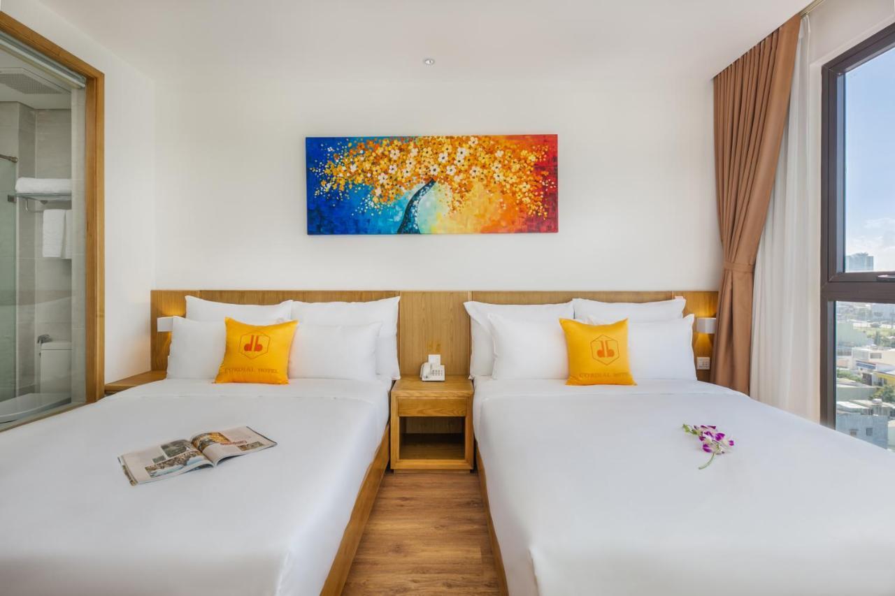 Cordial Beach Hotel Дананг Екстериор снимка
