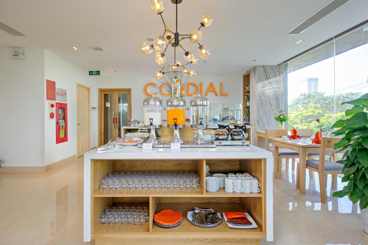 Cordial Beach Hotel Дананг Екстериор снимка